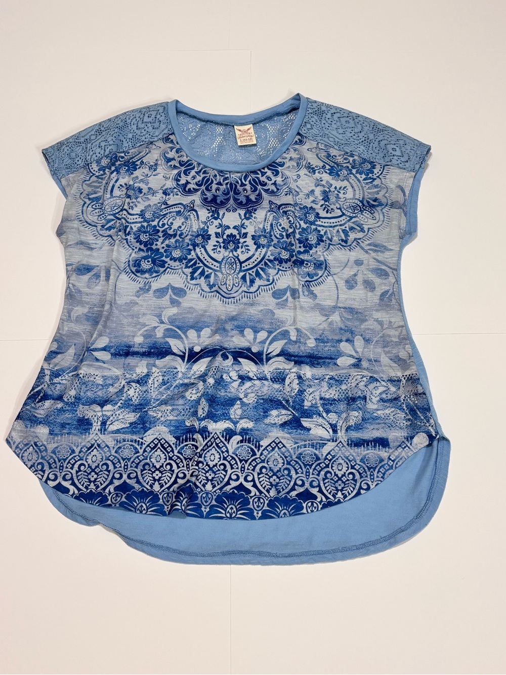 48. ⭐️Faded Glory Blue Floral Paisley Sleeveless Top